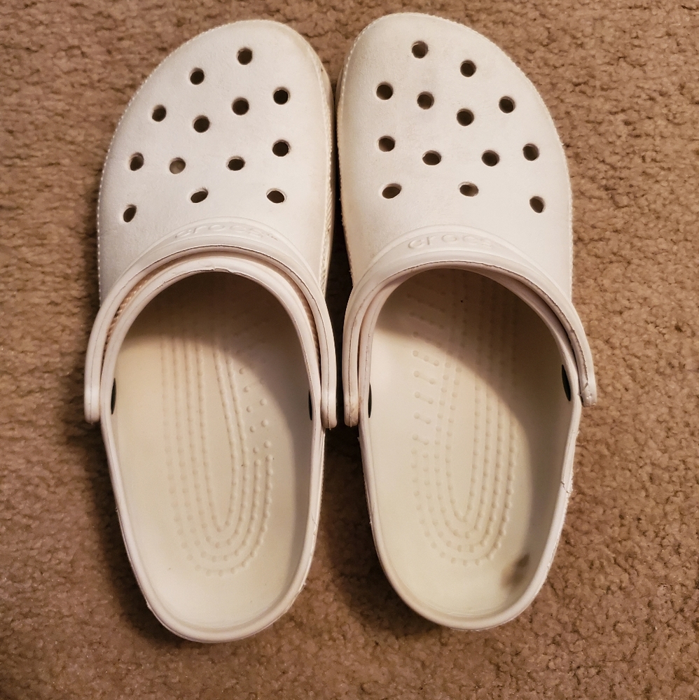 White crocs women size 11
